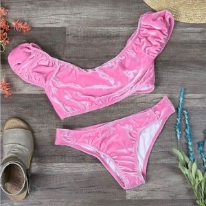 Motel bikini